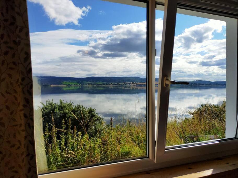 Spacious Sea View Home 5 Miles From Inverness North Kessock Exterior photo