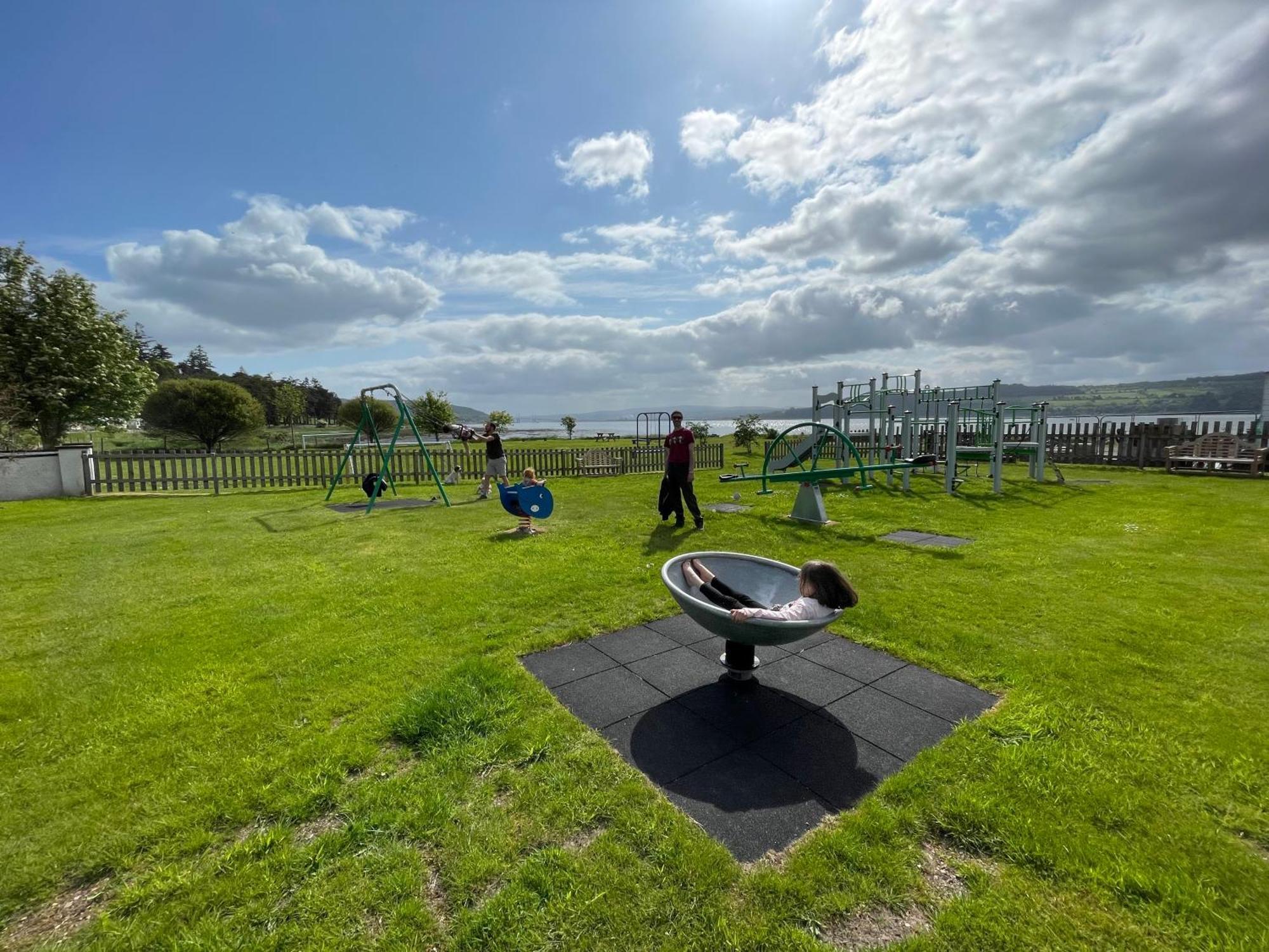 Spacious Sea View Home 5 Miles From Inverness North Kessock Exterior photo
